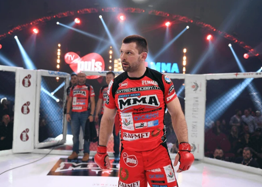 equipement mma debutant rashguard short